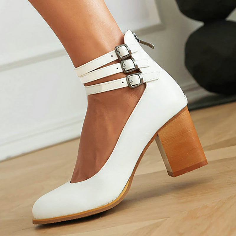 Casilda | Hladké sandály s kotníkovým páskem a silnou podrážkou