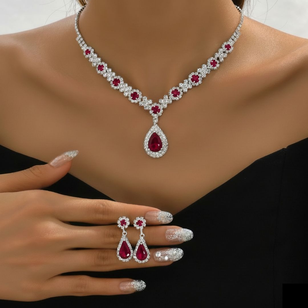 Kaylee | Elegantní šperková sada – náhrdelník a náušnice
